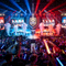 CS:GO Major锦标赛比赛现场 - 观众席与舞台灯光交织的宏大场景